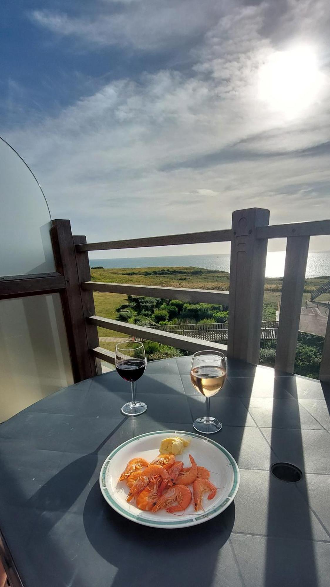 Le 246 - Duplex Face A La Mer Pour 4 Personnes, Wifi, Tv Full Sat, Parking Wimereux Exterior foto